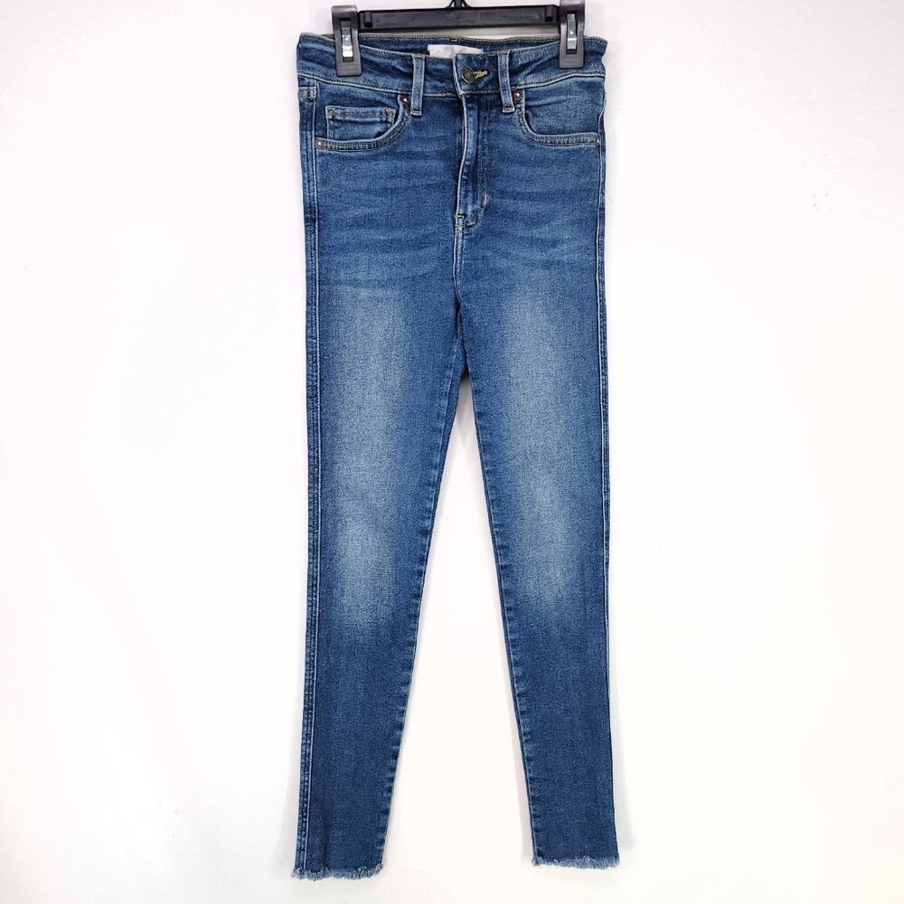Free People Fray Skinny Jeans Women's Size 26 Raw Hem Stretch Shaping Mid Rise